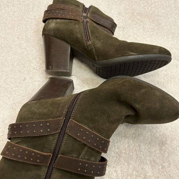 Diba Brown Ankle Boots with Stacked Heel - Picture 2 of 4